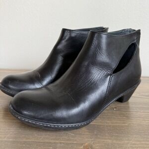 Dansko Womens 39 Black Leather Cut Out Ankle Boots Booties Heels Comfort
